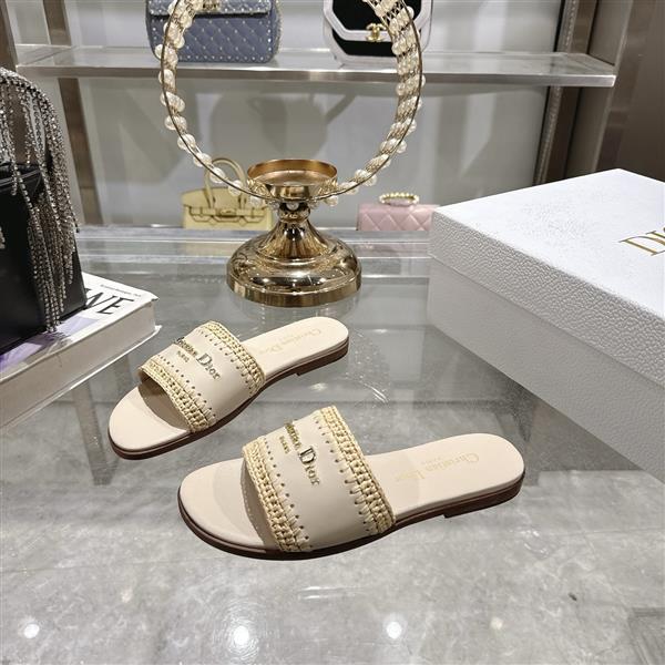 20251128184321775 250